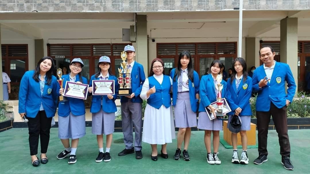 National English Olympiad: SMAK Kesuma Mataram Excels in Olympiad and Debate