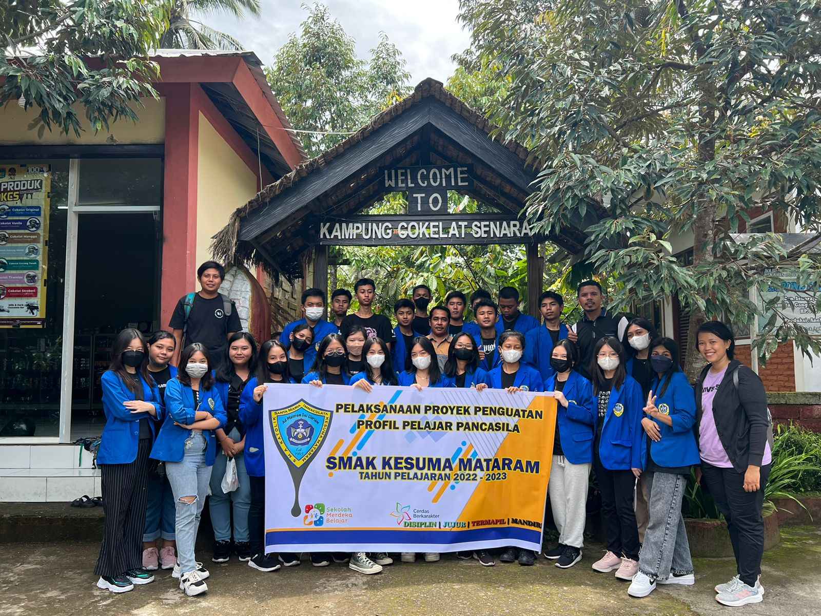 PROJEK TEMA 2 MENDESAIN PEMASARAN PRODUK LOKAL DENGAN E-COMMERCE