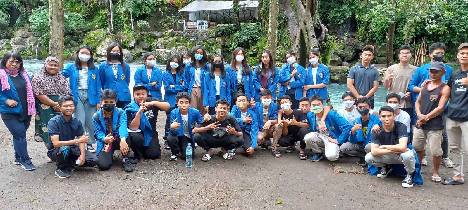 PROJEK TEMA 2 MENDESAIN PEMASARAN PRODUK LOKAL DENGAN E-COMMERCE